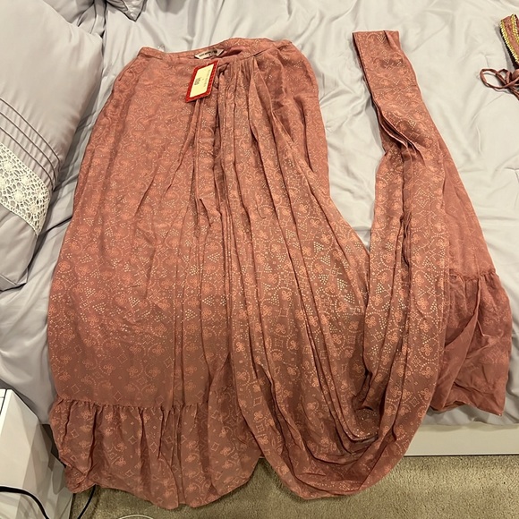 Ridhi Mehra Outfit - Picture 2 of 4